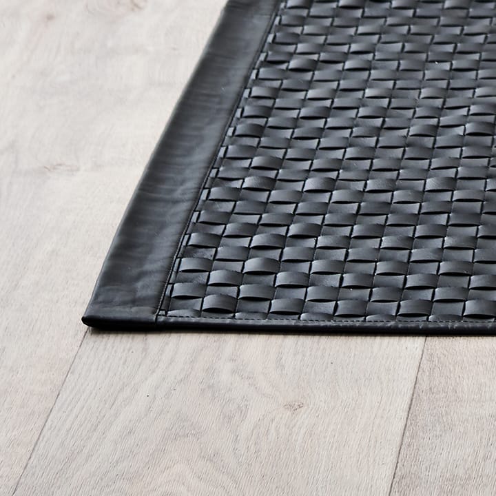 Calf Leather Tuscany tæppe 65x135 cm - Matte Black - Rug Solid
