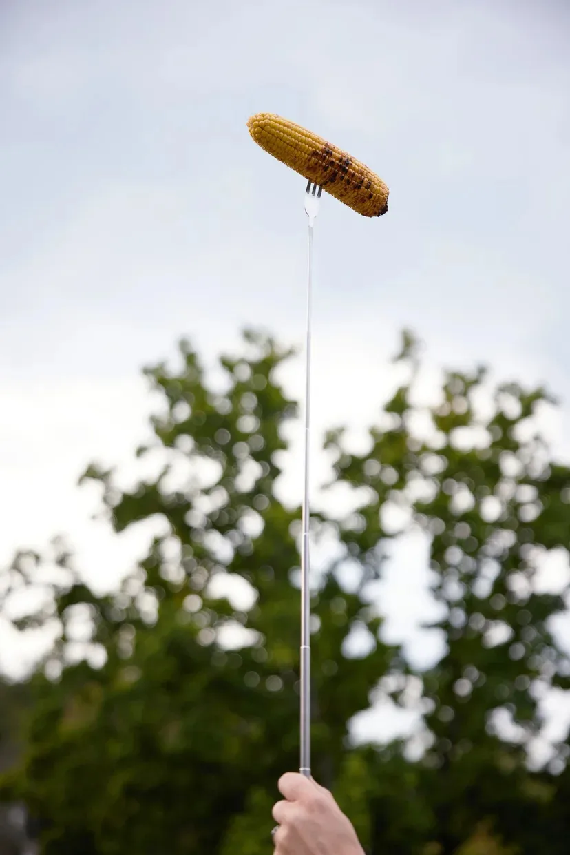 Fredde pølsegaffel udfoldelig, Rustfrit stål/Gummitræ Sagaform