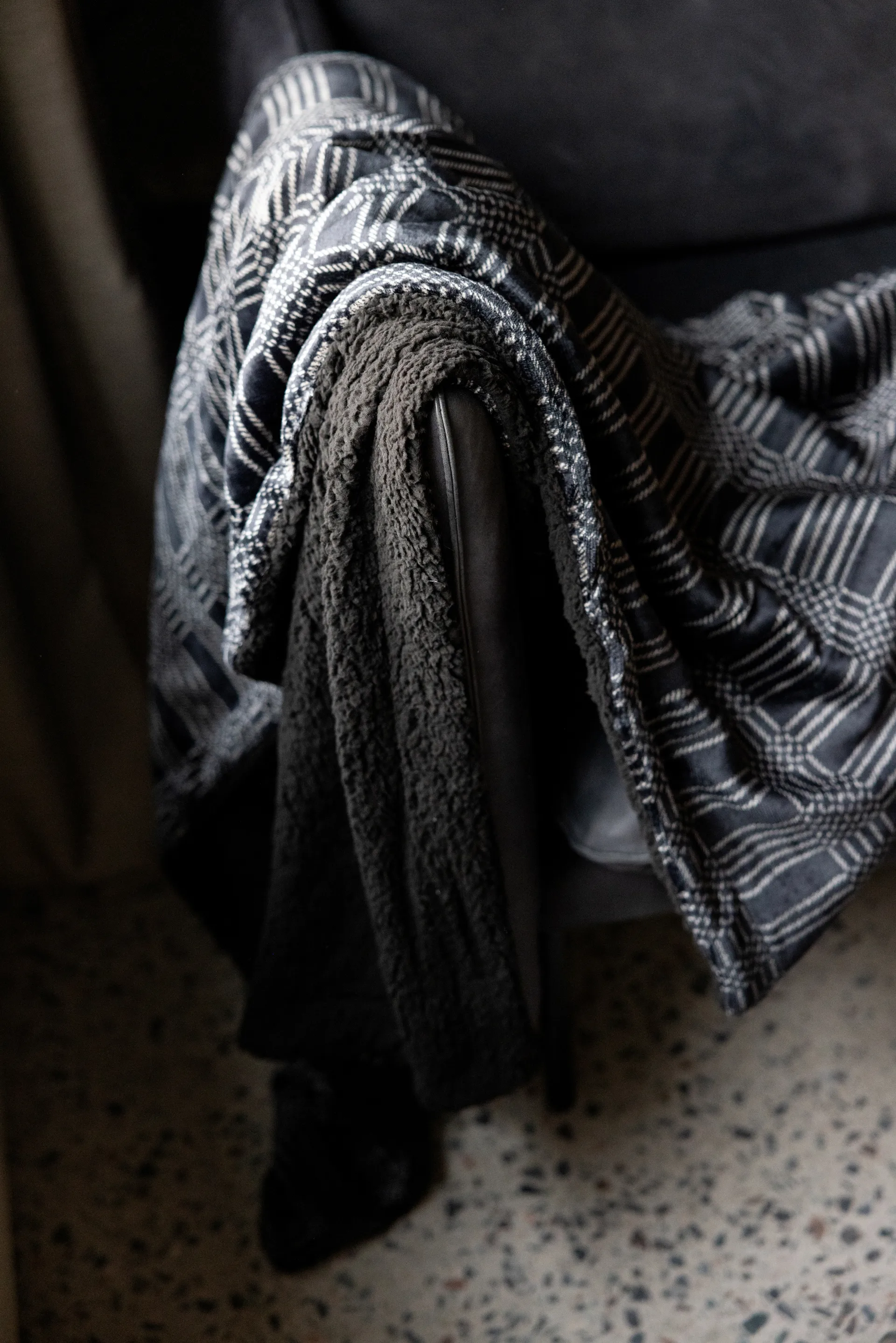 Rut fleeceplaid 130x170 cm, Sort Sagaform