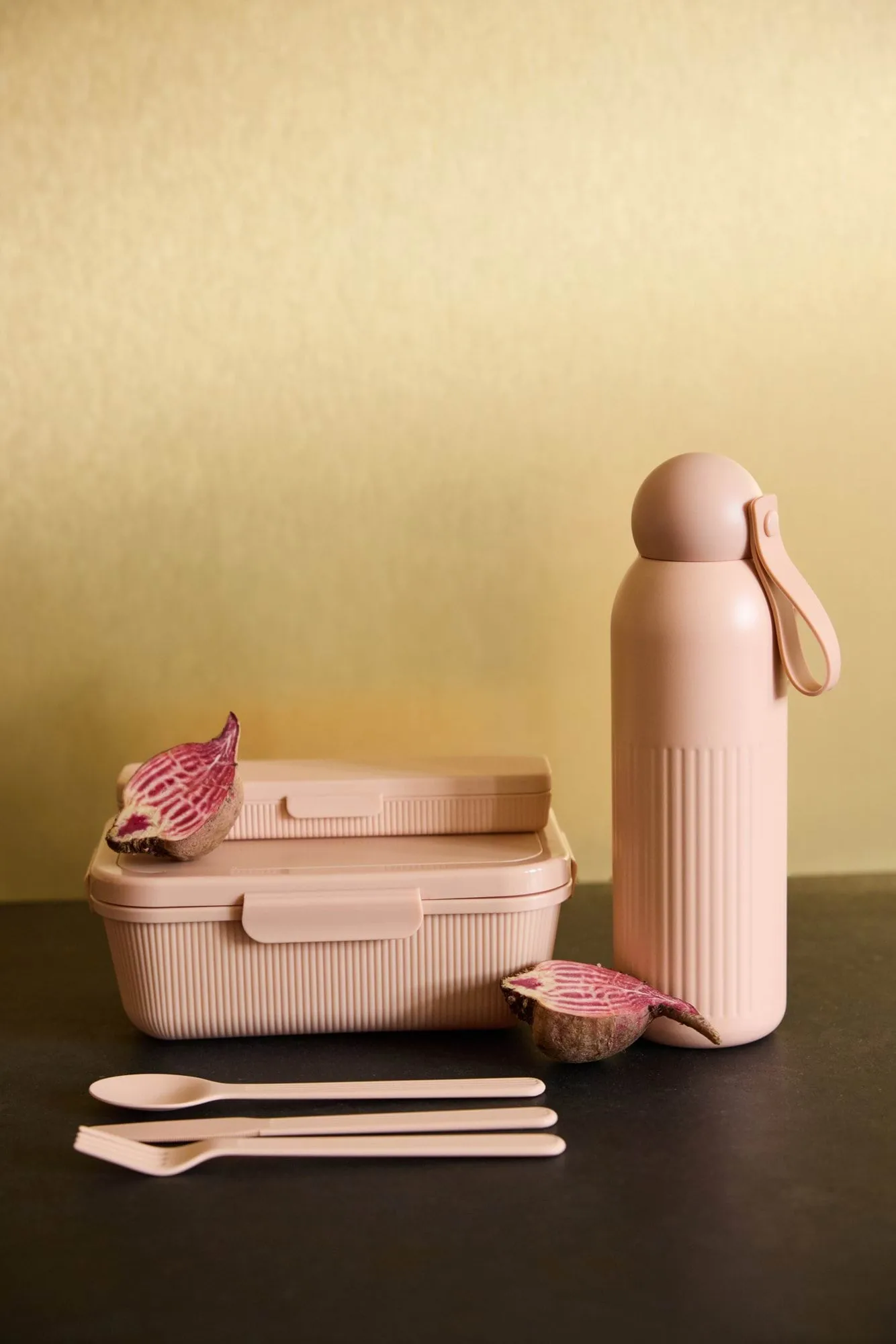 Tina bestiksæt, Rosa Pantone 489C Sagaform