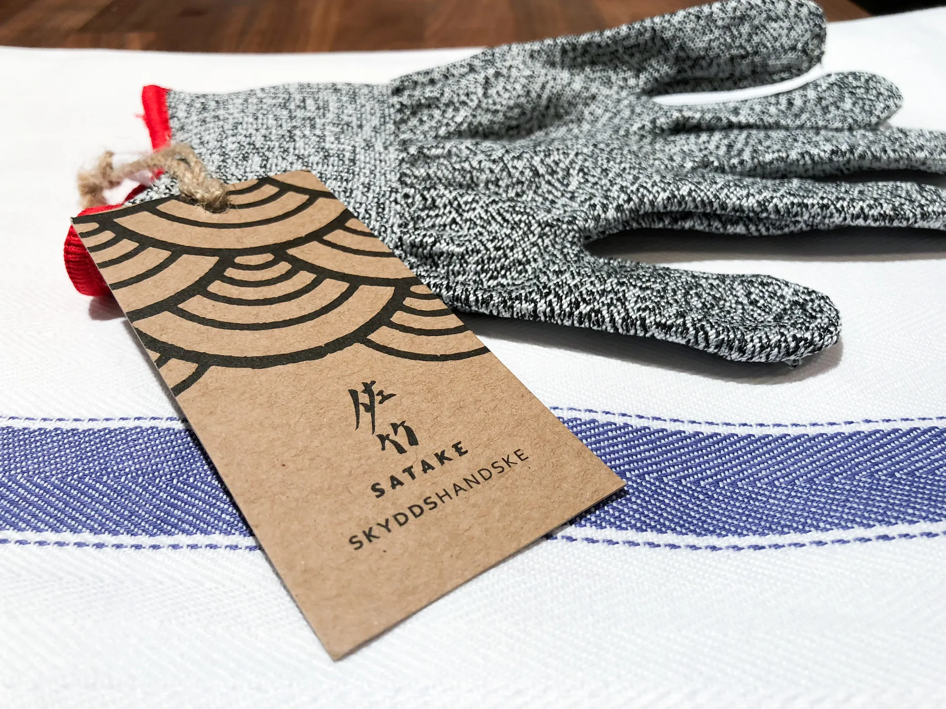 Satake beskyttelseshandske, Grå Satake