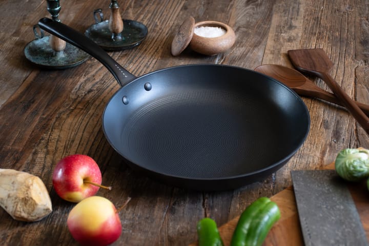 Satake stegepande i letvægtsstøbejern keramisk, 30 cm Satake