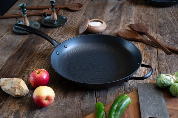 Satake stegepande i letvægtsstøbejern keramisk, 32 cm Satake