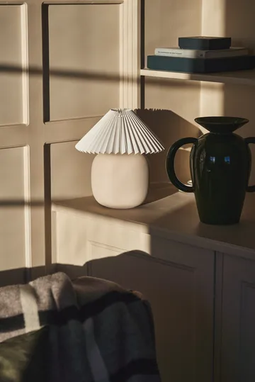 Boulder bordlampe 29 cm beige-pleated white - Scandi Living