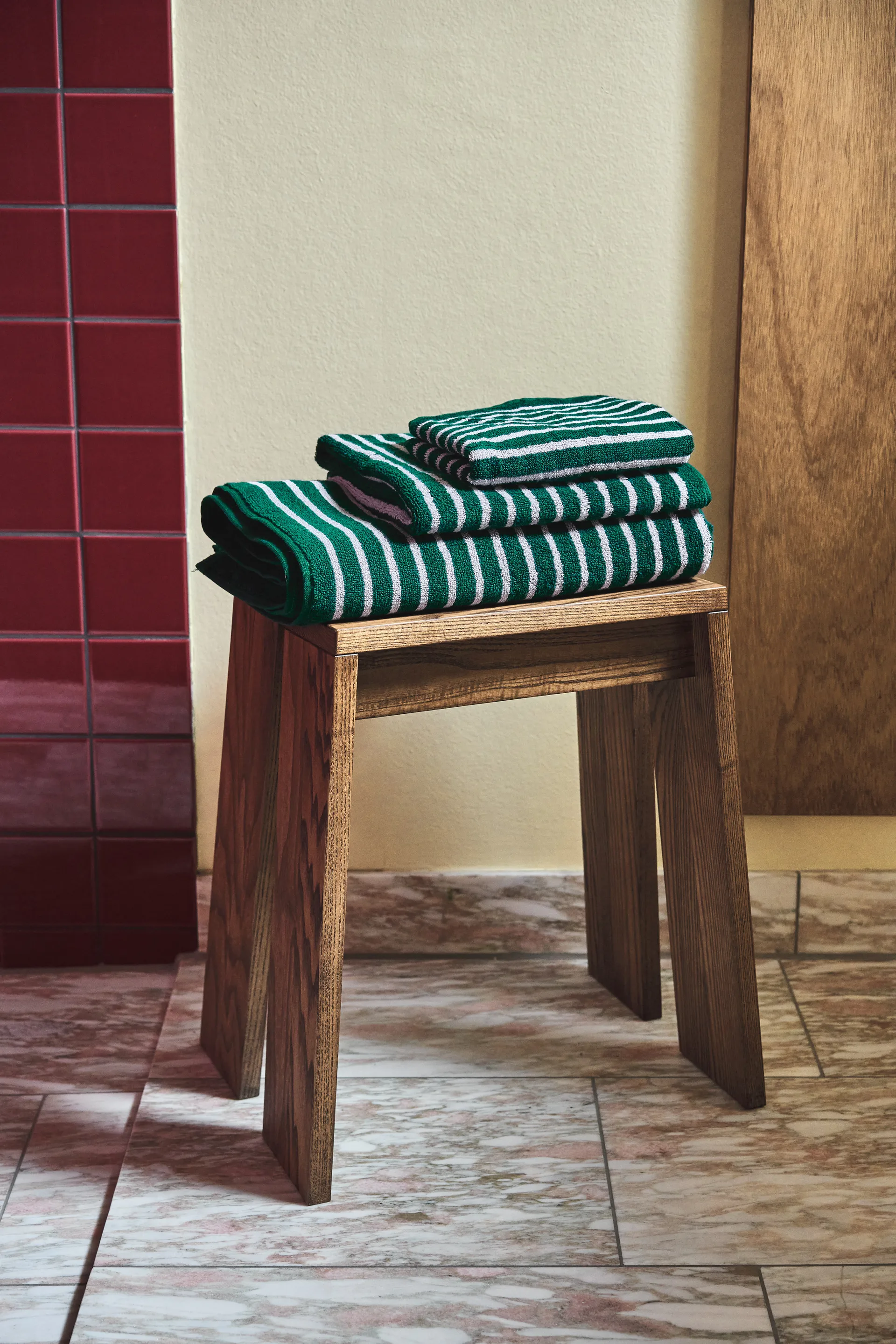 Drift badehåndklæde 70x140 cm, Grøn-lilla Scandi Living