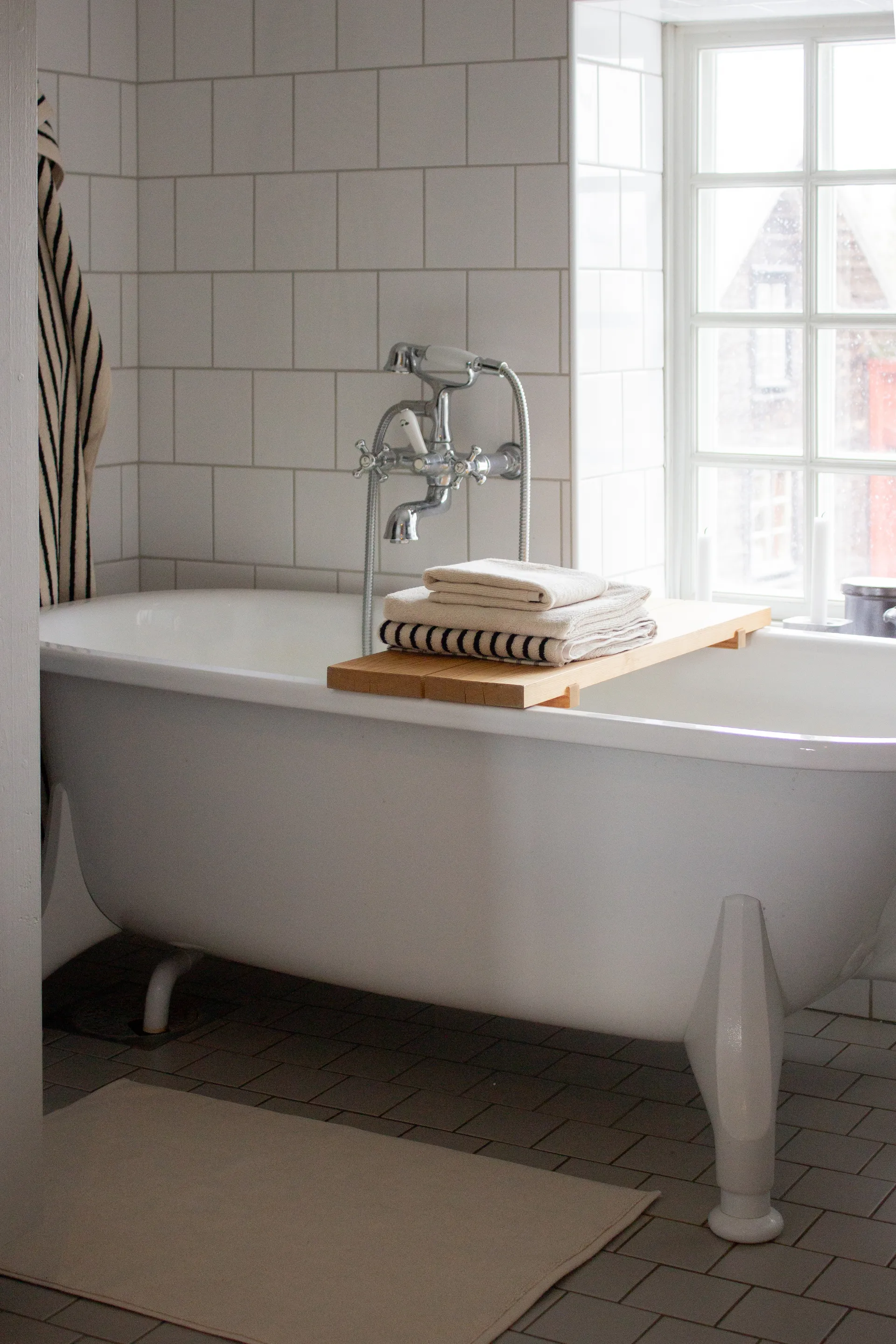 Drift badehåndklæder 100x150 cm 2-pak - Hvid-sort Scandi Living