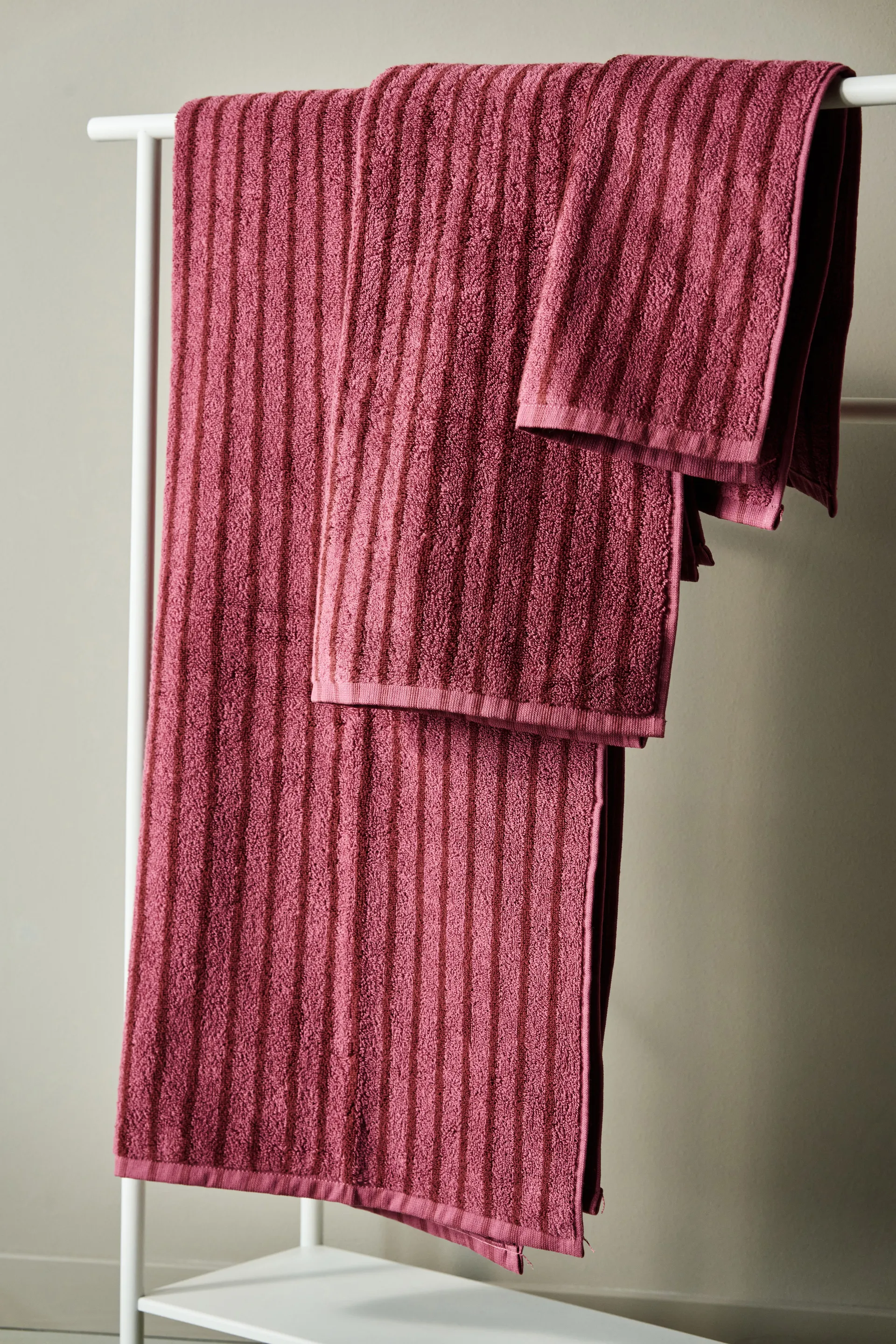 Drift håndklædesæt 4 dele - Pink-rød Scandi Living