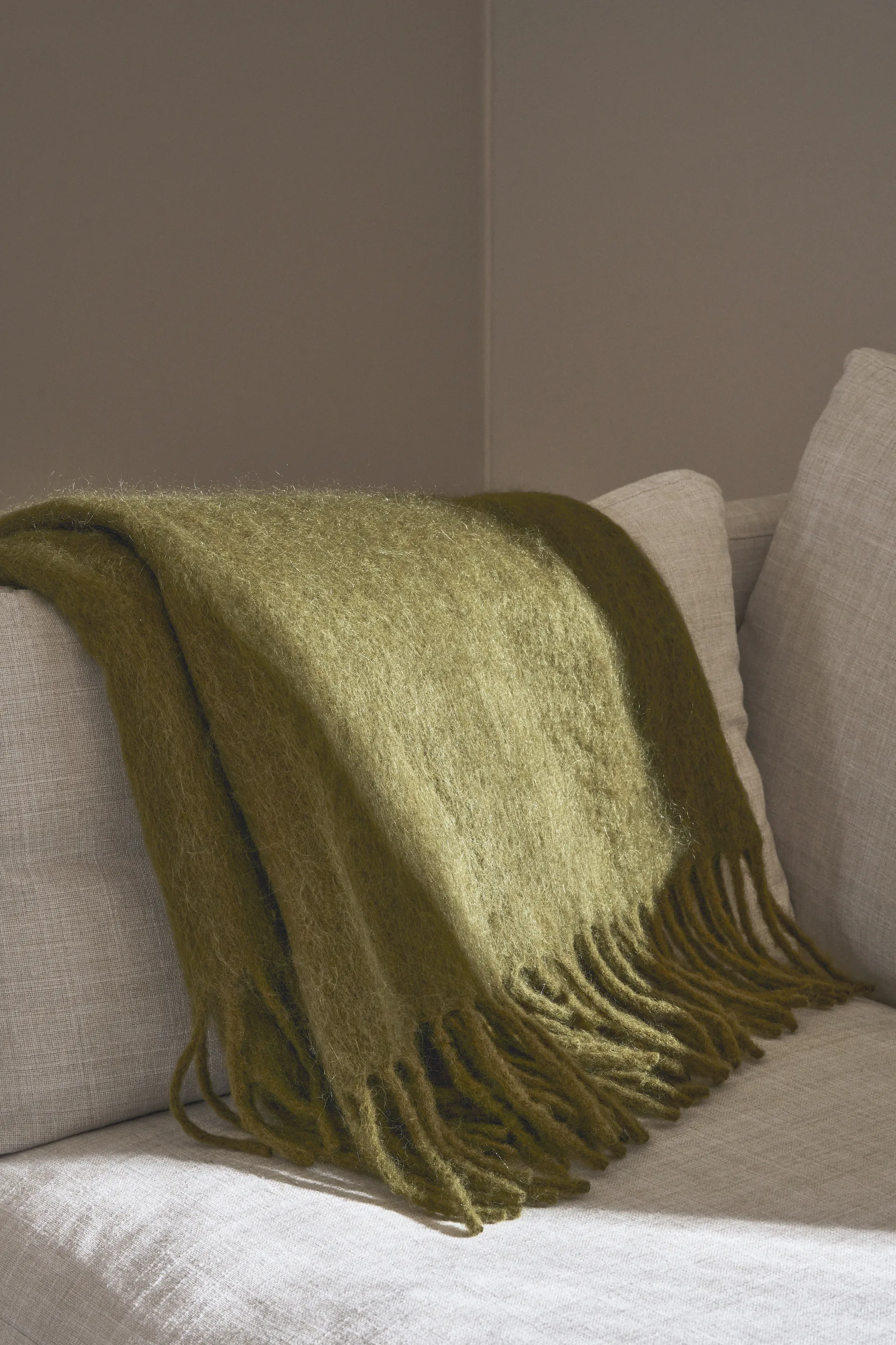 Dune mohair plaid 130x170 cm, Olive Scandi Living