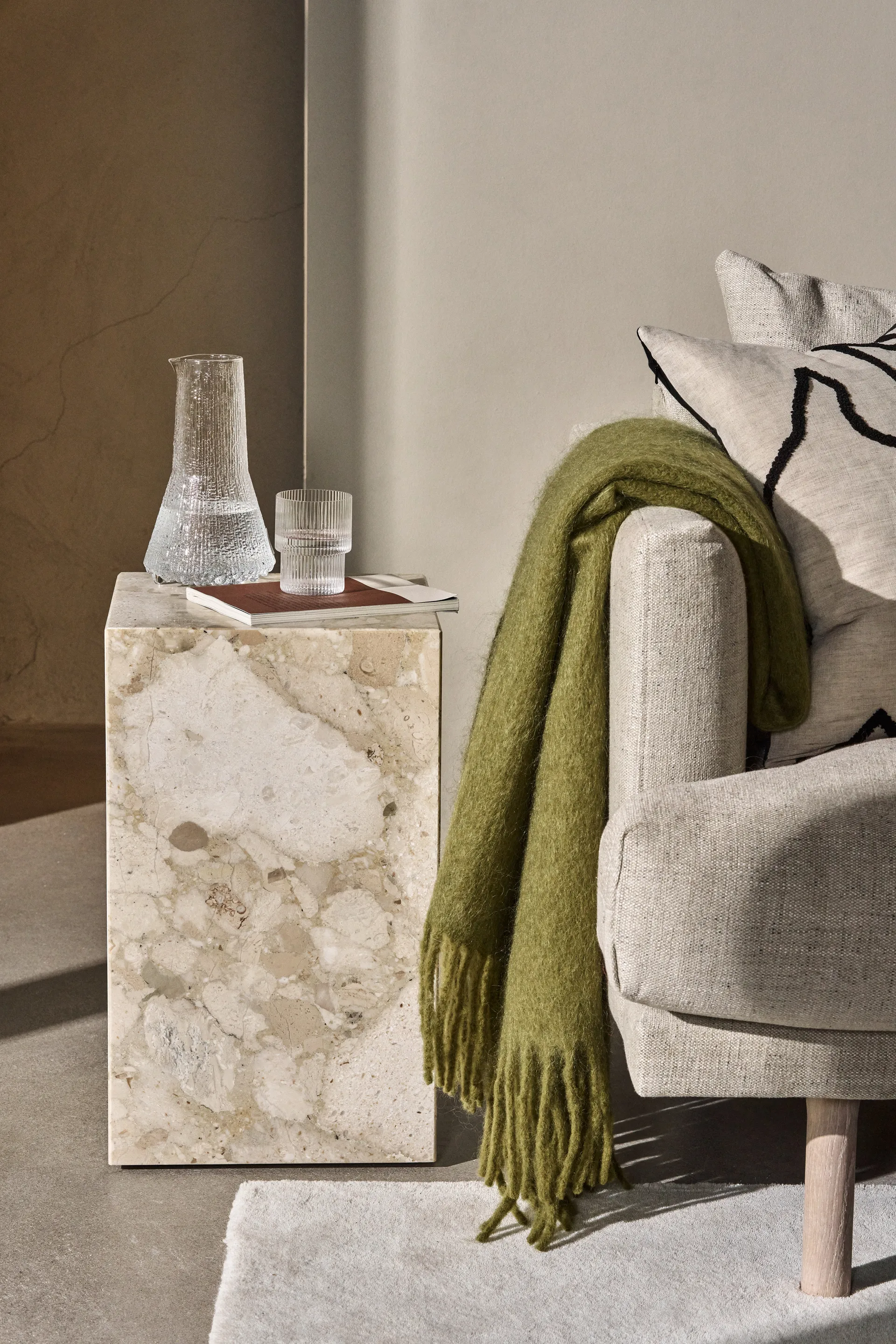 Dune mohair plaid 130x170 cm, Olive Scandi Living