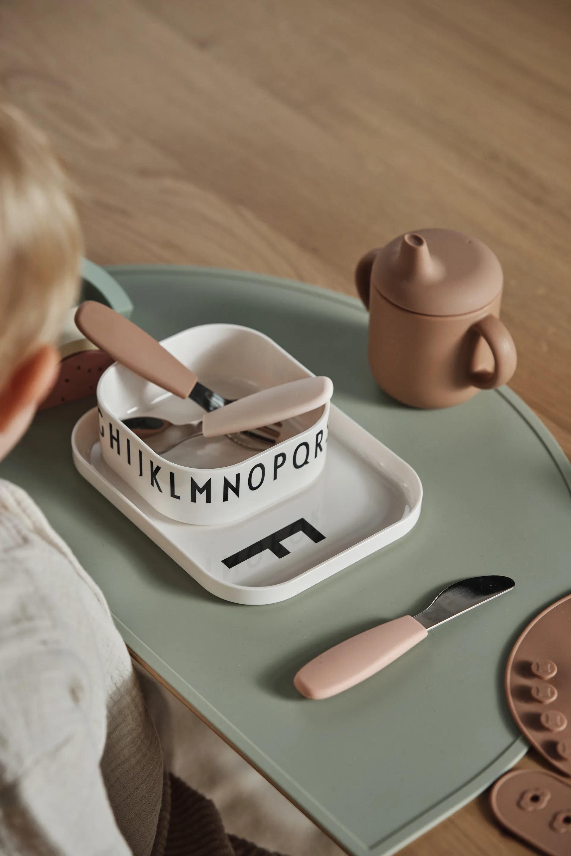 Elvie drikkekop silikon 180 ml, Blush Scandi Living