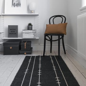 Fir tæppe nude-black - 70x250 cm - Scandi Living