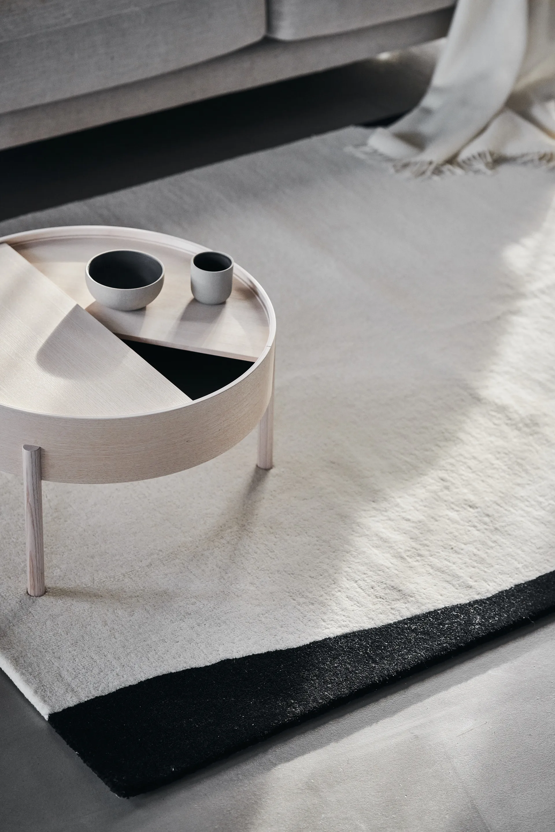 Flow uldtæppe hvid/sort, 170x240 cm Scandi Living