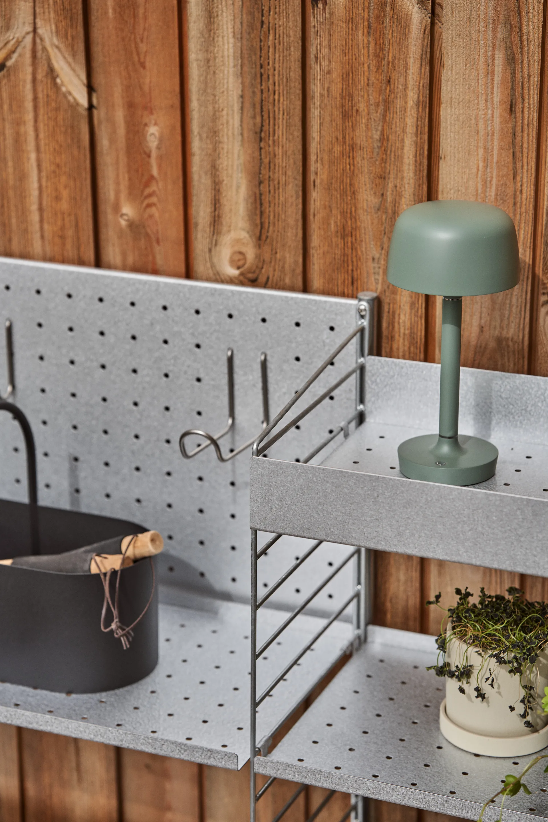 Halo portabel bordlampe 25,5 cm, Green Scandi Living