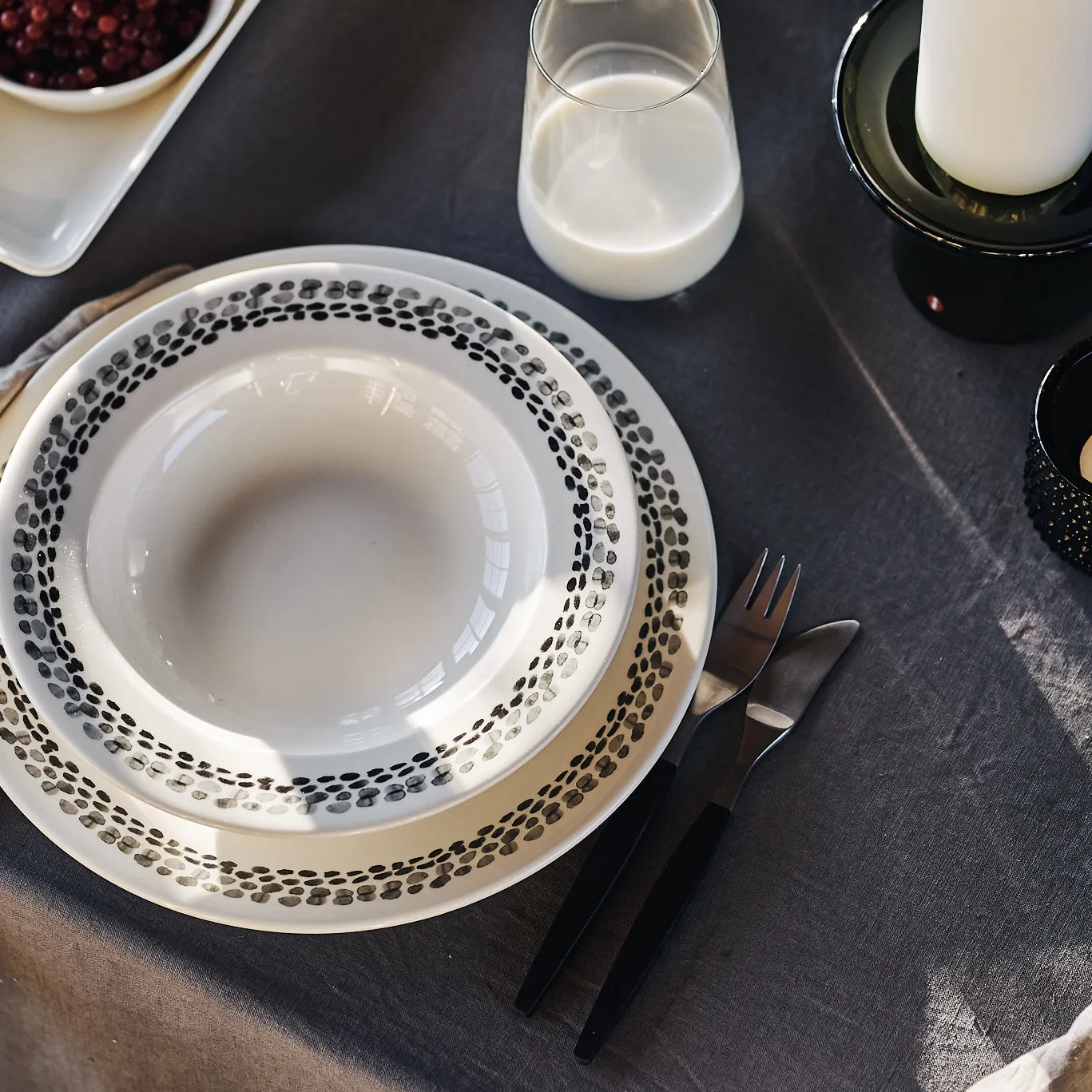 Klappersten tallerken 28 cm, 4 stk., sort og hvid Scandi Living