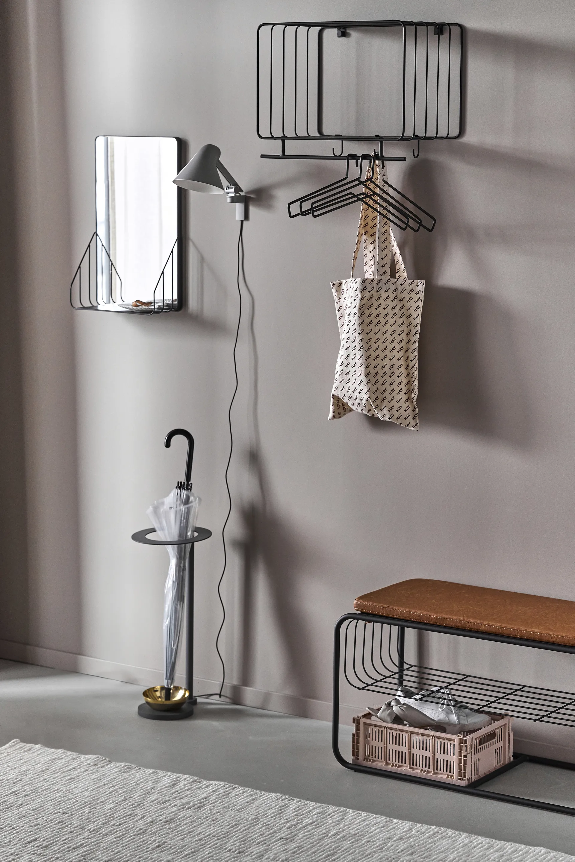 Nod spejl med hylde 30x50 cm, Black Scandi Living