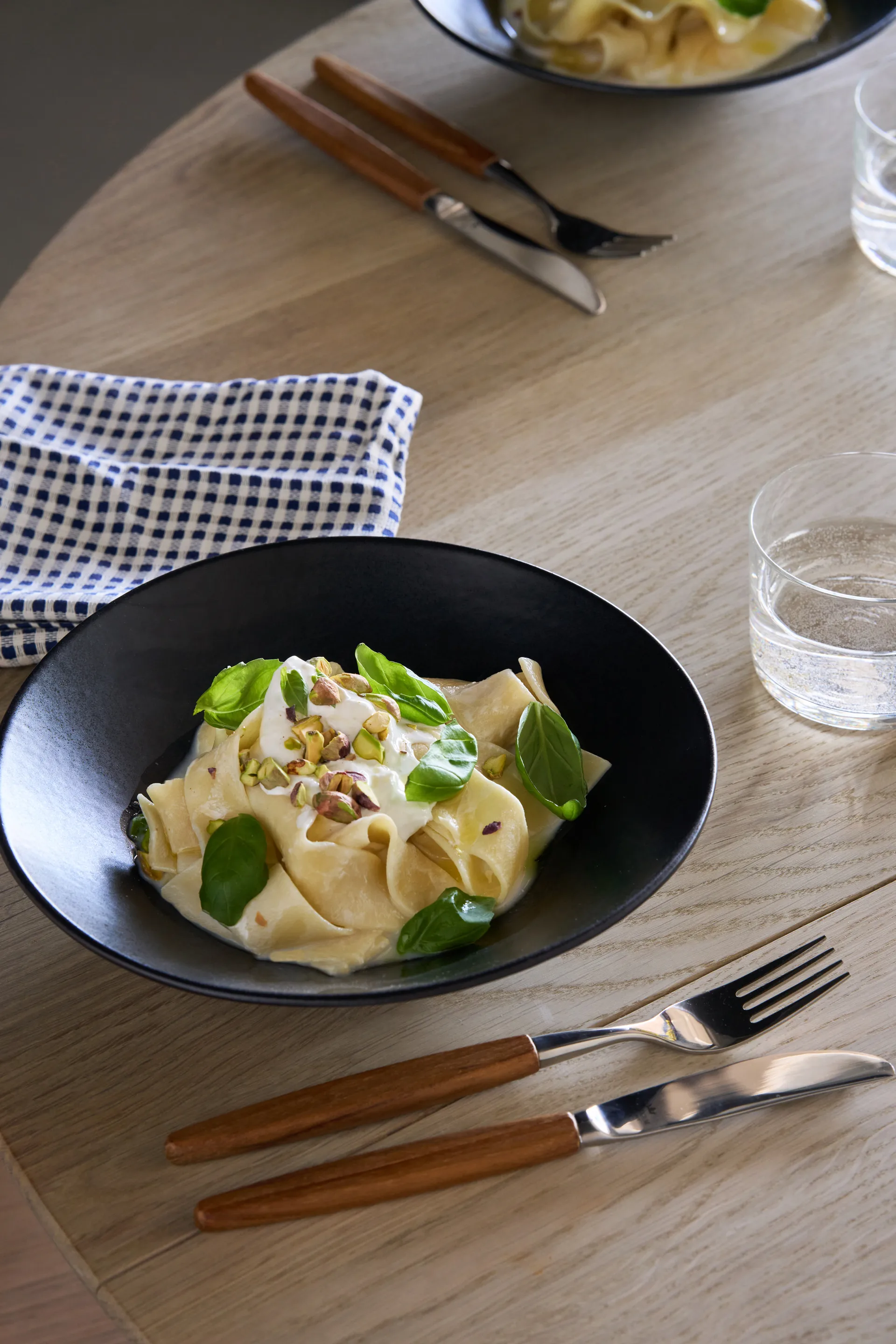 Terra pastatallerken, Sort stentøj, Ø22,5 cm Scandi Living
