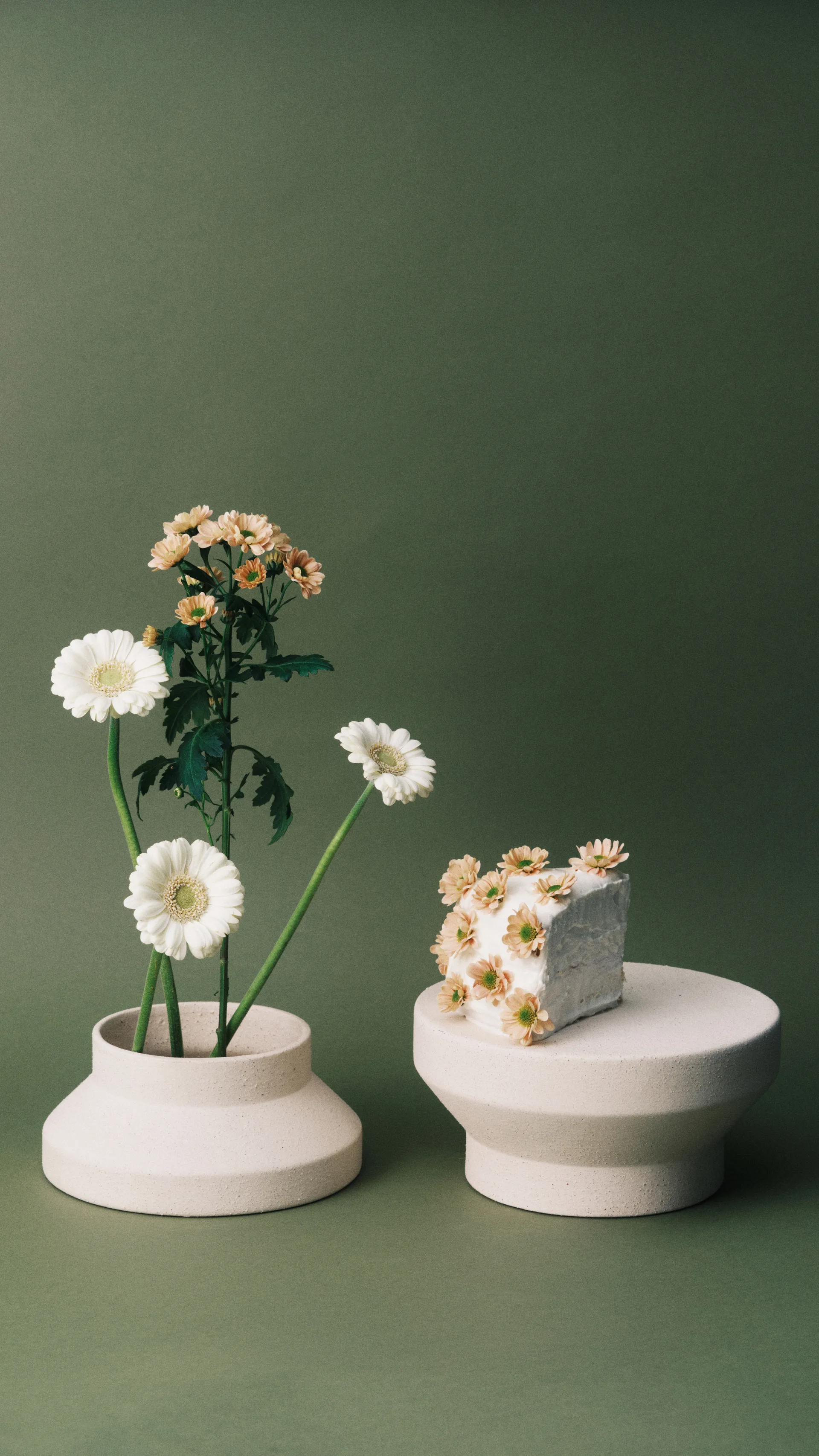 Mira vase/kagefad L, Beige Serax