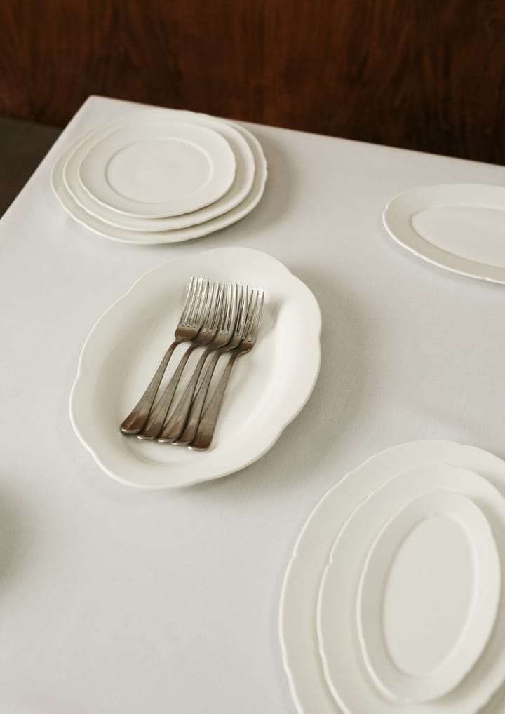 Silhouette oval dyb tallerken L 21x30 cm, White Serax