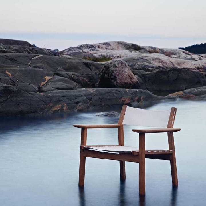Djurö lounge lænestol, Batyline white, teak Skargaarden