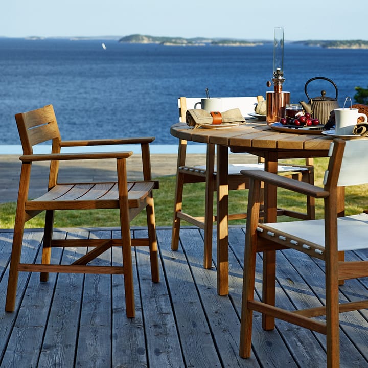 Djurö Spisebord rundt Ø110 cm - Teak - Skargaarden