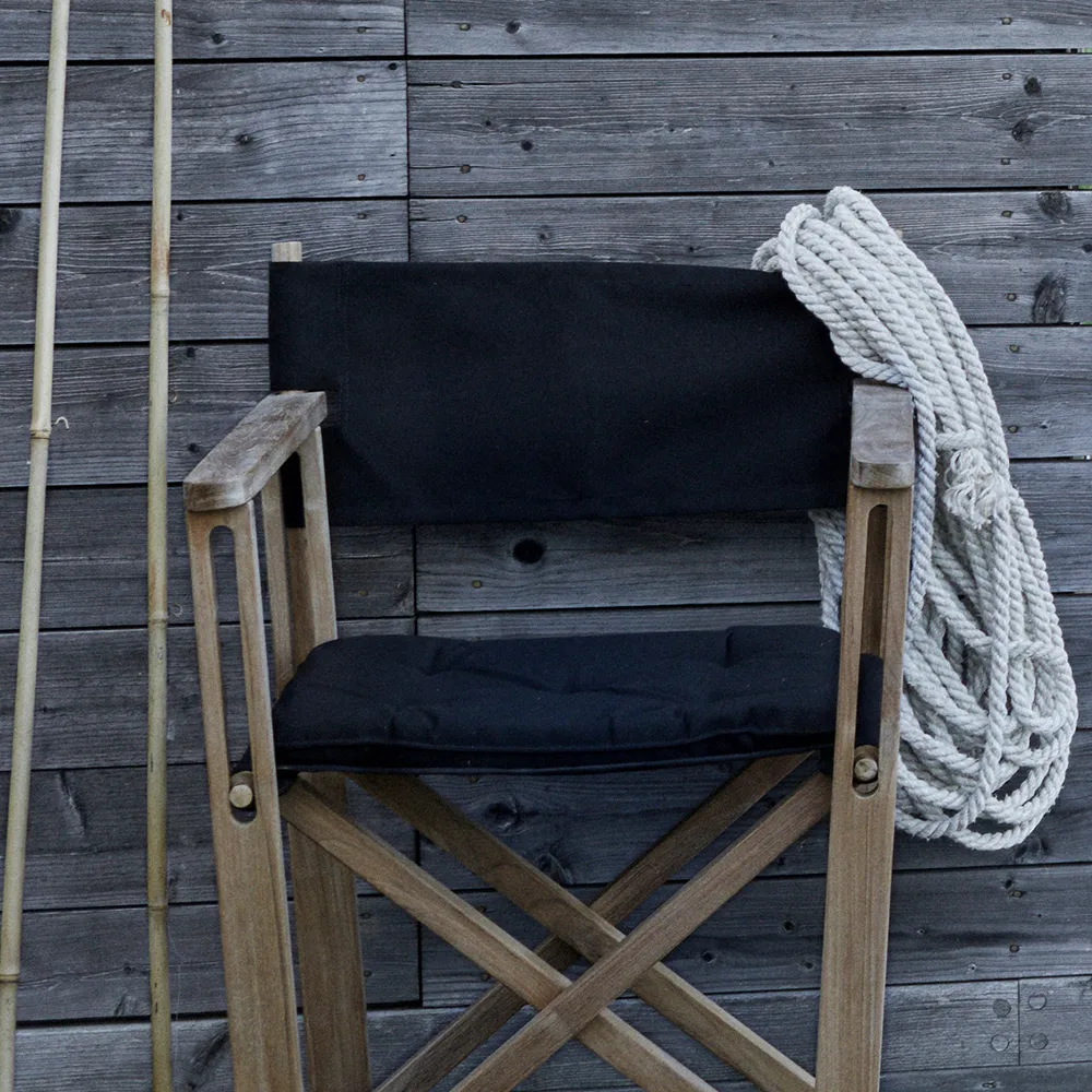 Kryss Dining armstol, Agora Nautic black, teak Skargaarden