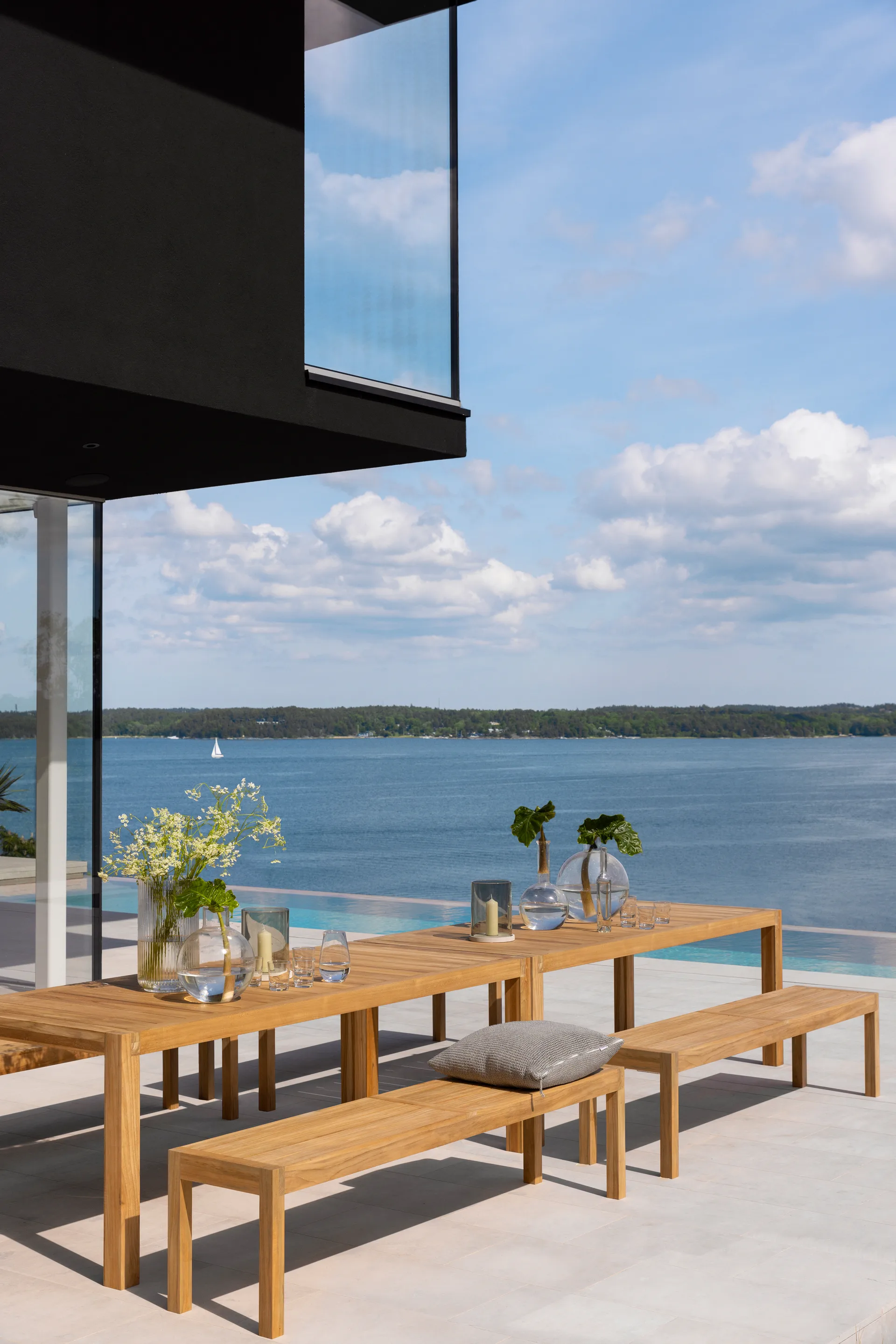 Laknäs spisebord 210x90 cm, Teak Skargaarden