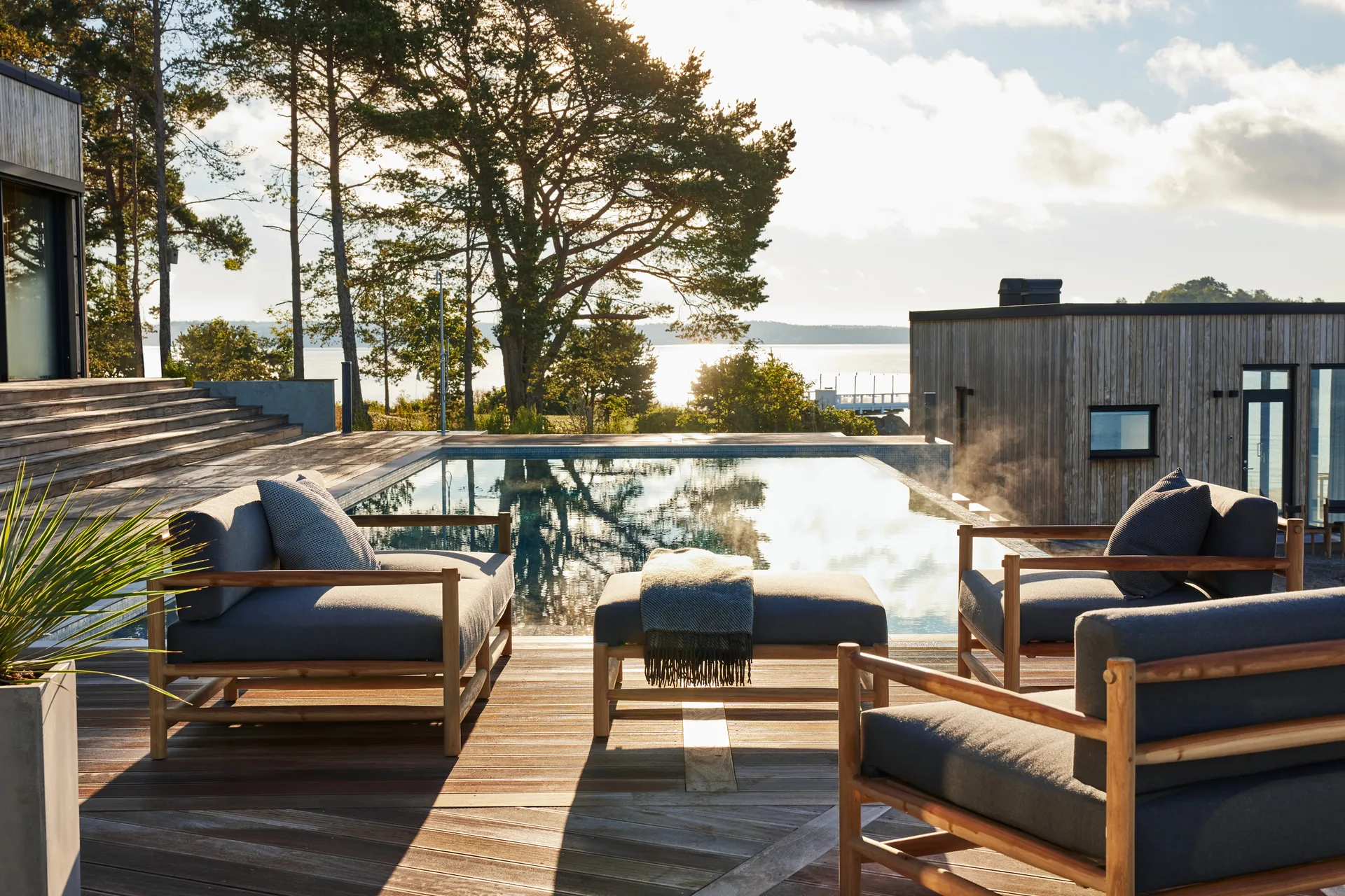 Saltholm ottoman teak-gråbrun pude,  Skargaarden