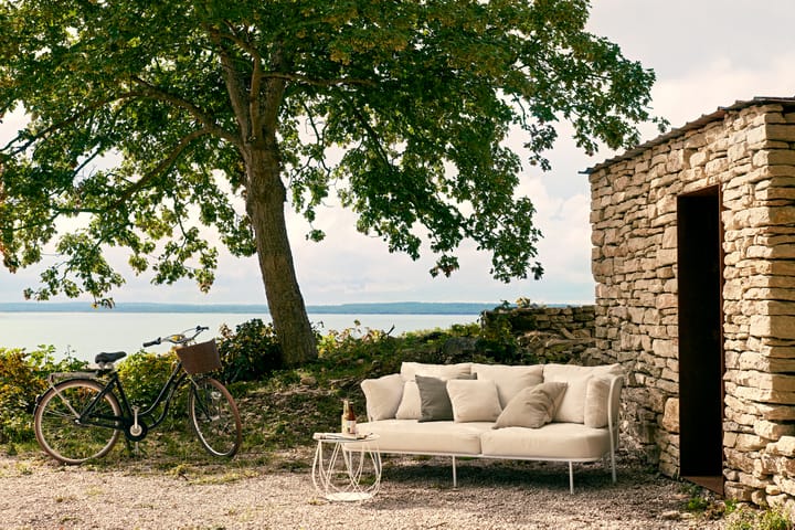 Saltö sofa, Sunbrella silver grey, charcoal grey aluminiumsram Skargaarden