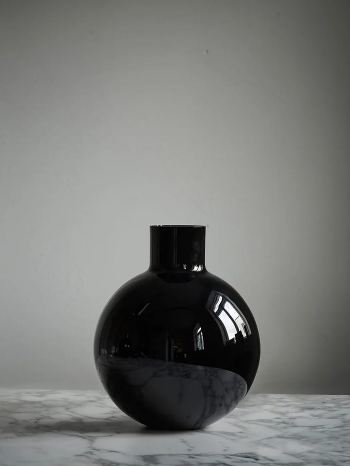 Pallo vase, Sort 31 cm Skrufs Glasbruk