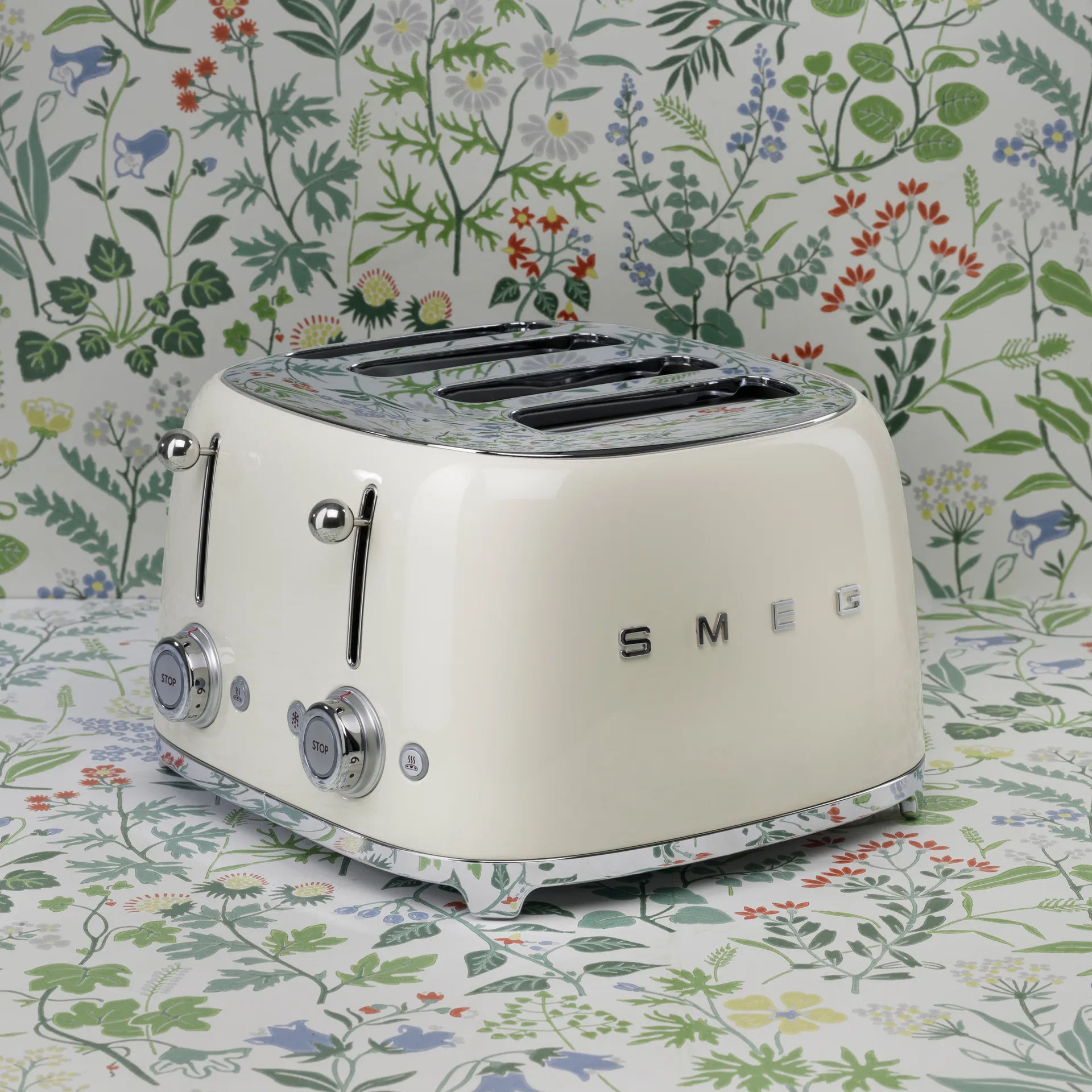 Smeg 50's Style brødrister 4x4 skiver, Crème hvid Smeg