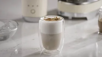 Smeg 50's Style espressomaskine med mælkeskummer - Creme - Smeg