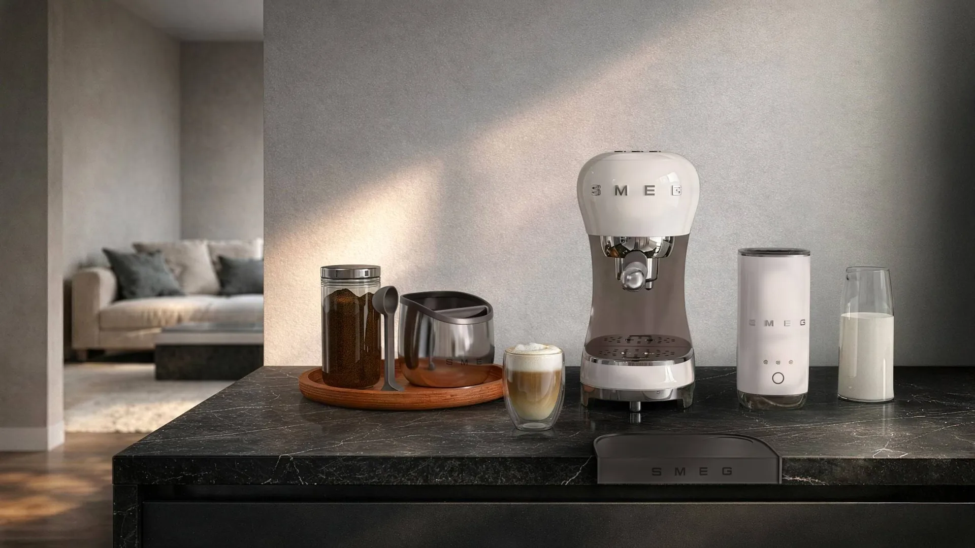 Smeg 50's Style espressomaskine med mælkeskummer, Hvid Smeg