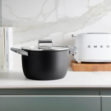 SMEG 50's Style gryde med låg Ø26 cm  - Sort - Smeg