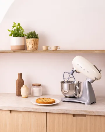 Smeg 50's Style køkkenmaskine 4,8 L - Creme-sølv 800 W - Smeg