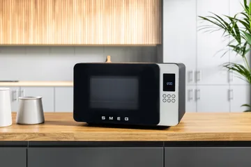 Smeg mikrobølgeovn - Sort - Smeg