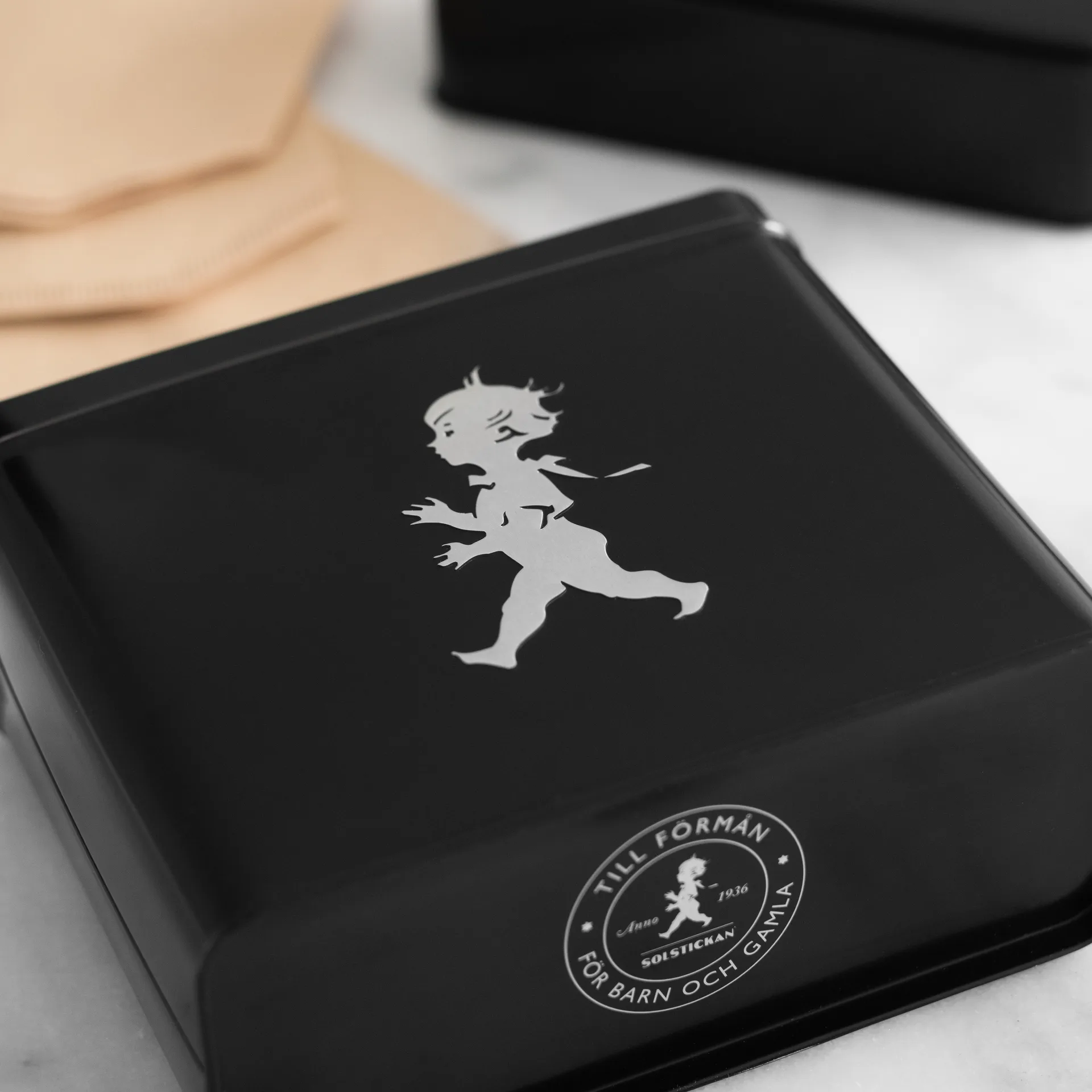 Solstickan kaffefilterdåse 15,4x17 cm, Sort Solstickan Design