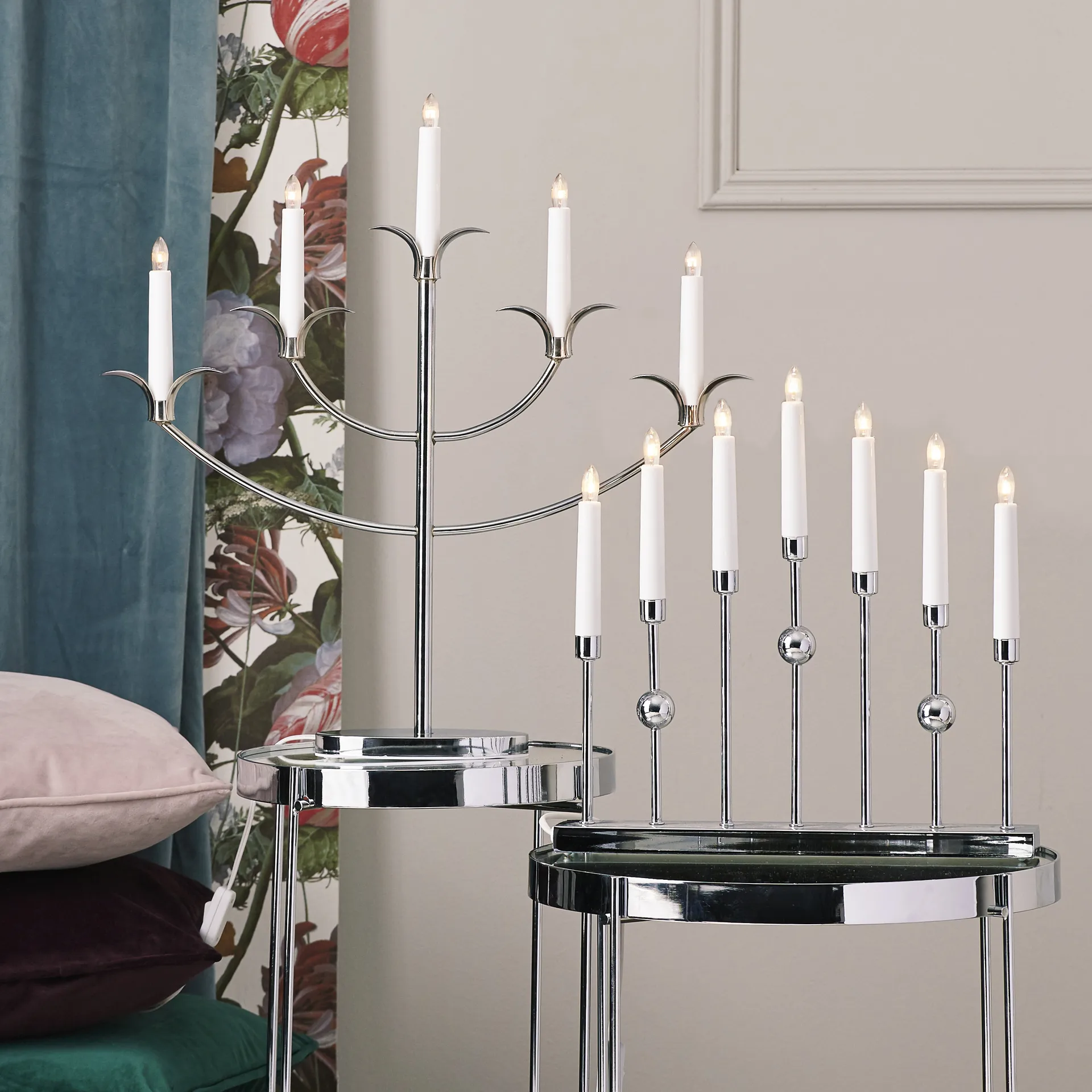 Gustavo adventlysestage, krom Star Trading