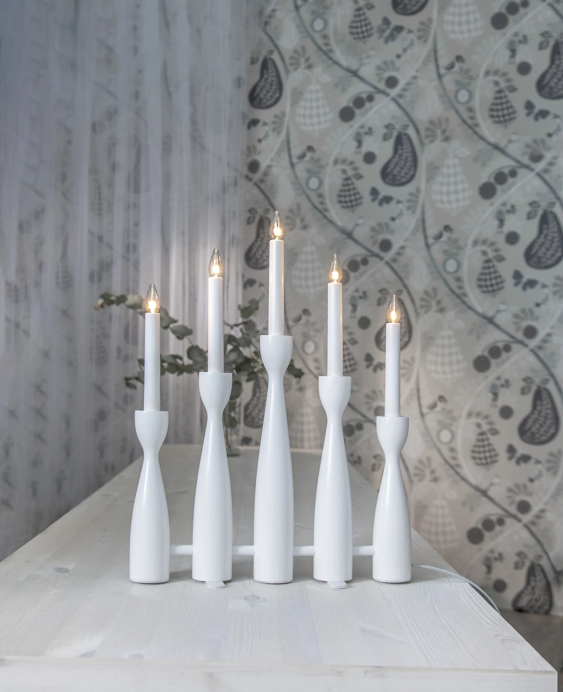 Midja 2.0 adventslysestage, Hvid Star Trading