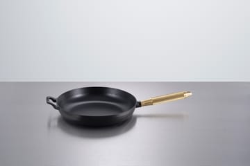 Buster & Punch stegepande støbejern sort Ø28 cm - Messinghåndtag - STAUB