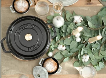 Staub La Cocotte rund gryde støbejern 2,2 L - Sort - STAUB