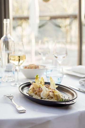 Staub oval fiskeform i støbejern - Sort - STAUB