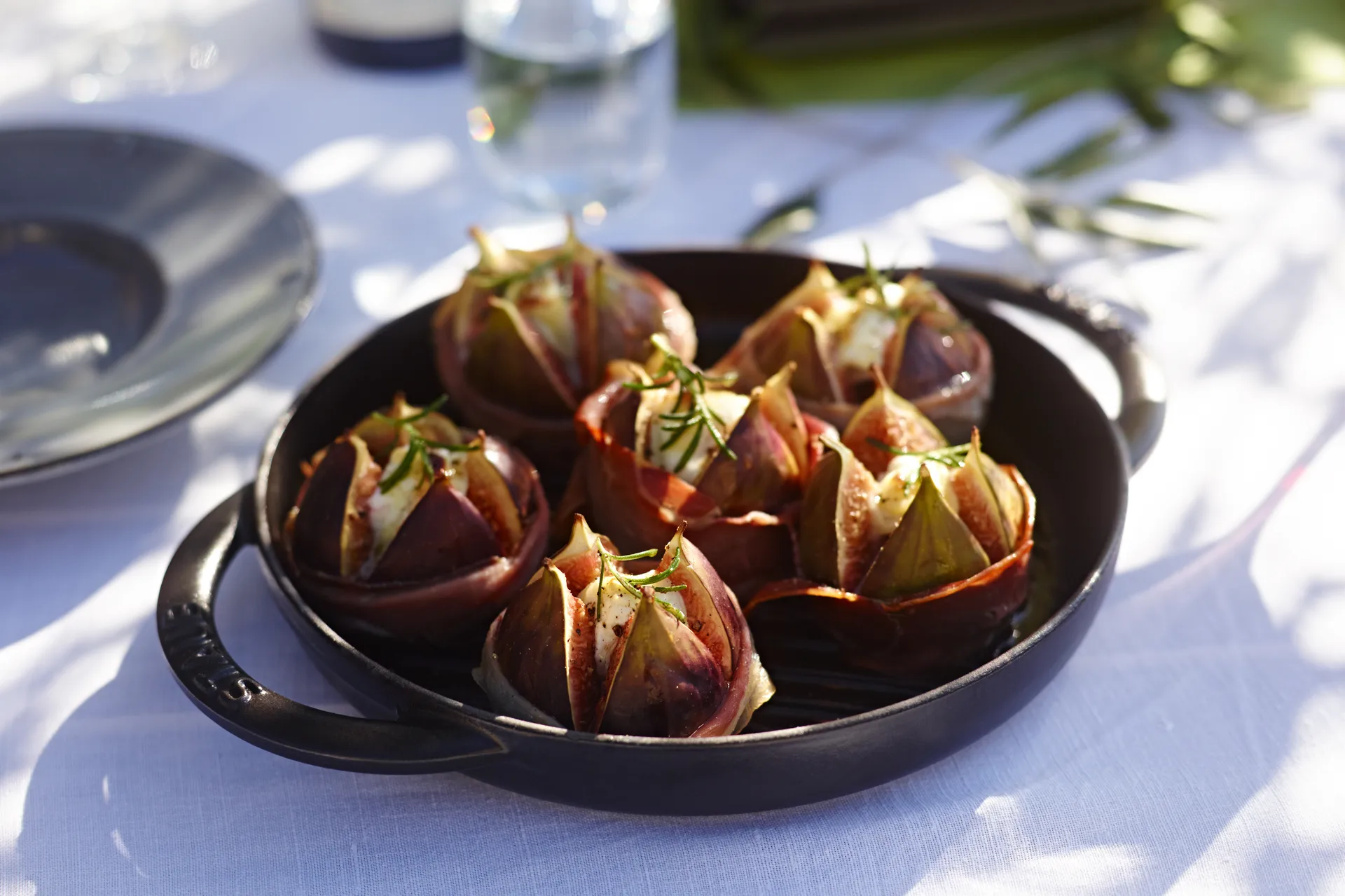 Staub Pure grillpande støbejern rund sort, Ø22 cm STAUB