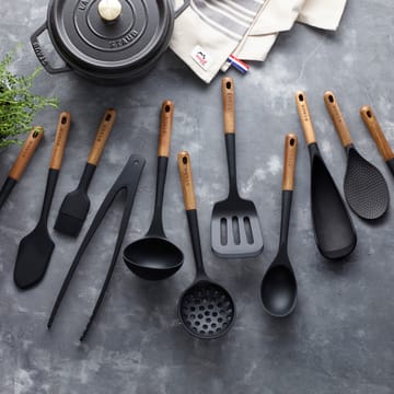 Staub serveringsske - 22 cm - STAUB