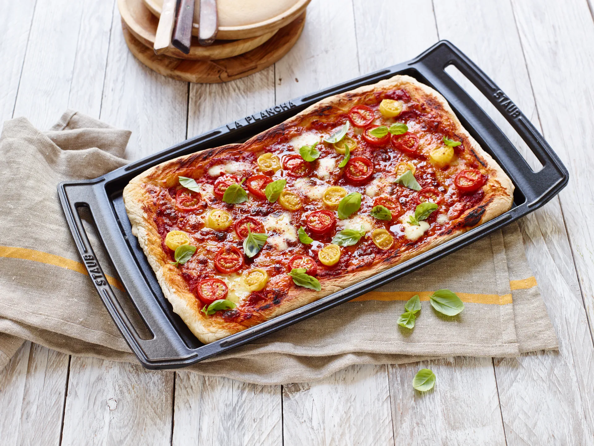 Staub Teppanyaki stegeplade med håndtag 38x25 cm, Sort STAUB