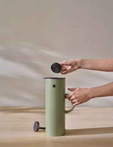 EM77 Stelton termokande 1 l - Soft fern green - Stelton