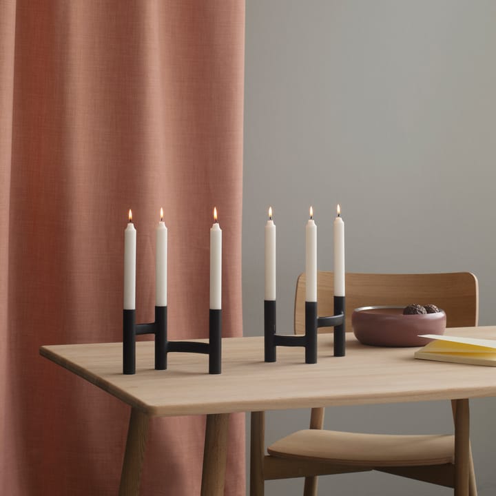 Ora trearmet lysestage, Sort Stelton