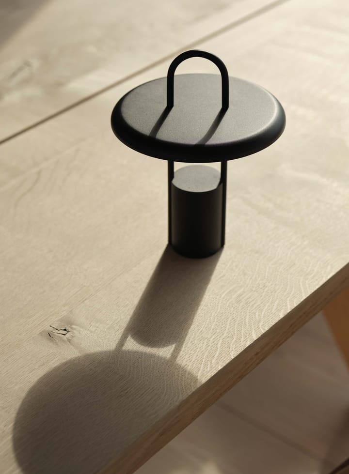 Pier LED-lampe bærbar 25 cm - Black - Stelton
