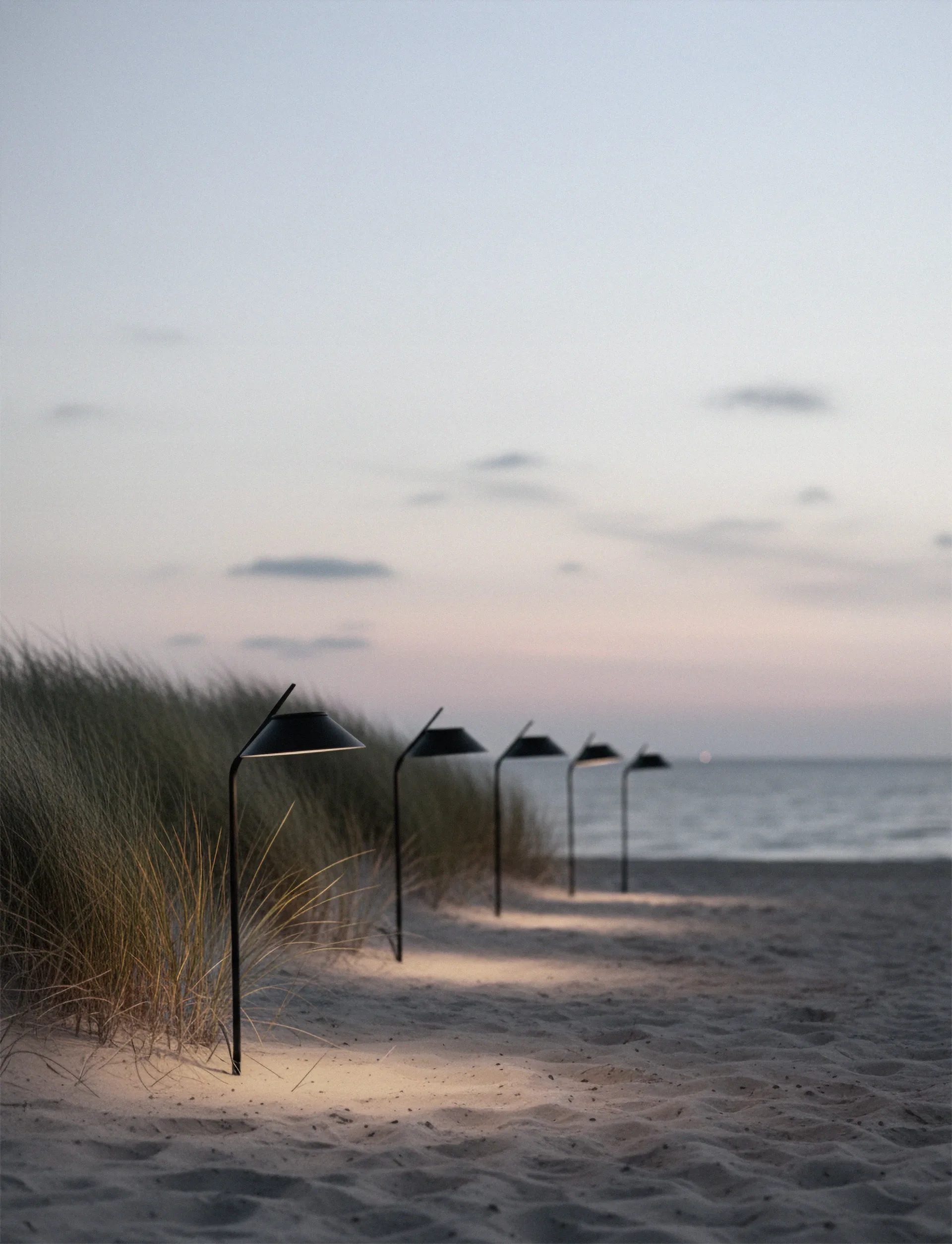 Vinkel solcellelampe pullert med stel, Black Stelton