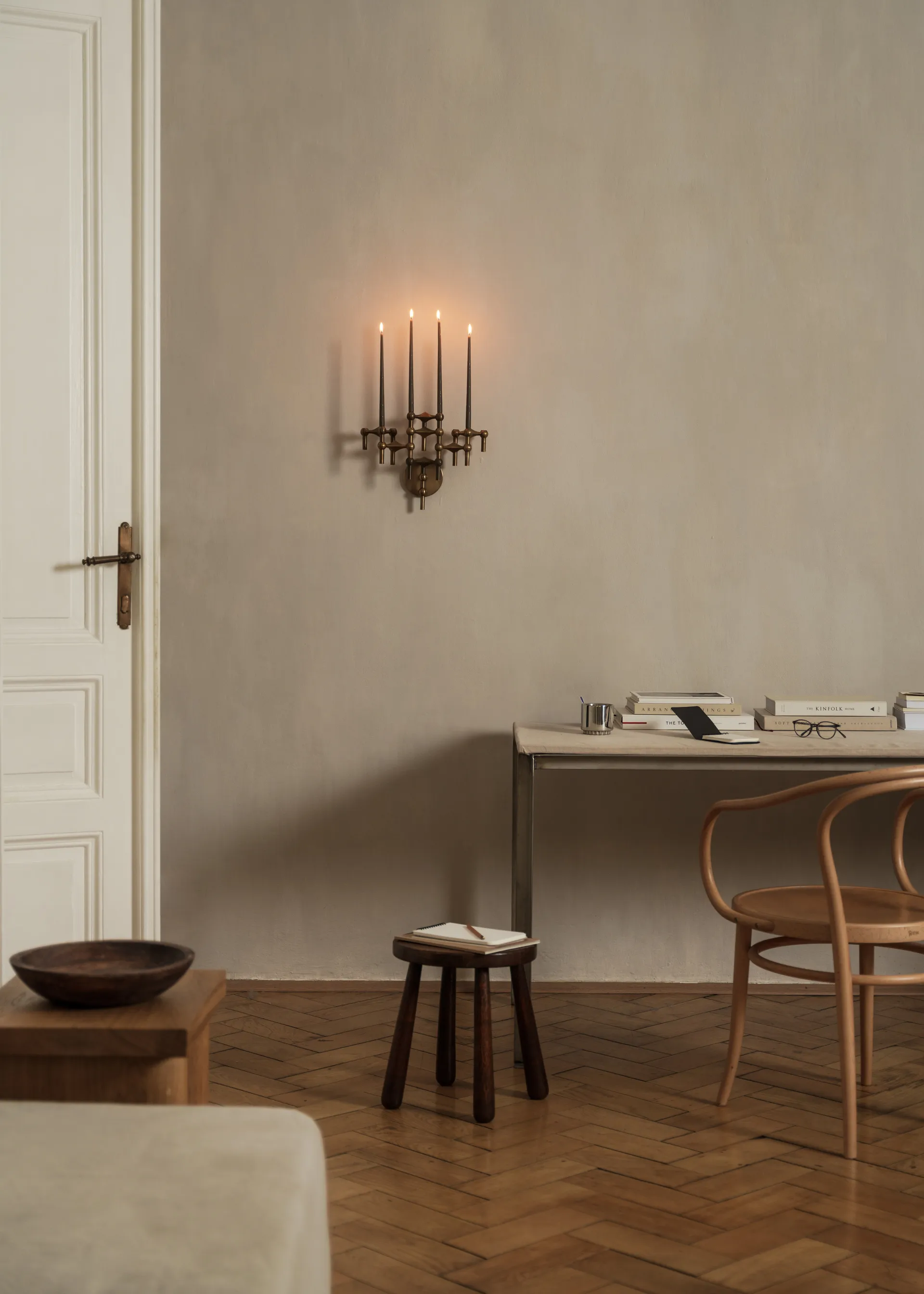 STOFF Nagel lysestage væg, Bronzed brass STOFF