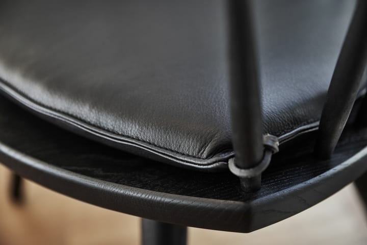 Arka stolehynde elmotique, Black Stolab